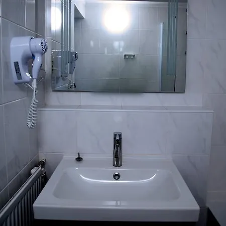 エッシュボルナー ホフ フランクフルト