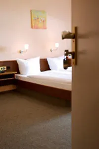 Hotell Eschborner Hof 3*